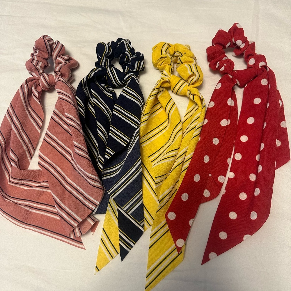 set of 4 hairscarves